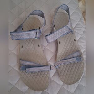 Columbia Shoes Sandals Women Size 12 good Condition,comfort.